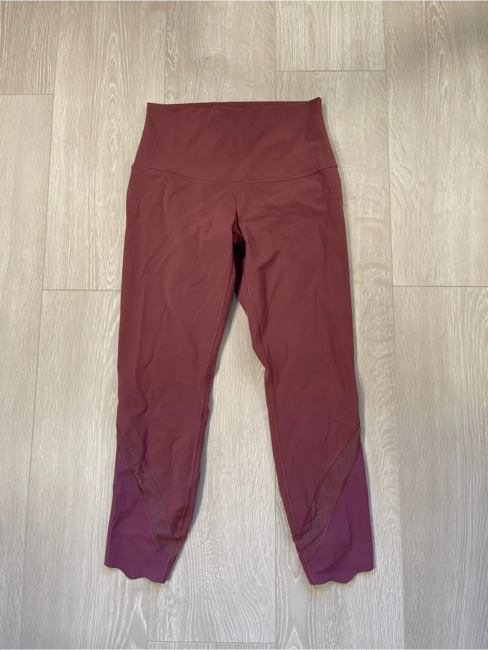 Lululemon Wunder Under Crop High-Rise *Roll Down Scallop Petal Pink size 6 fit - Picture 6 of 14
